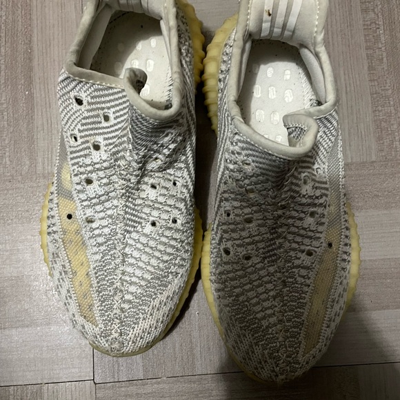 Adidas x Yeezy Boost - very good condition, size 5 men's - Picture 5 of 11